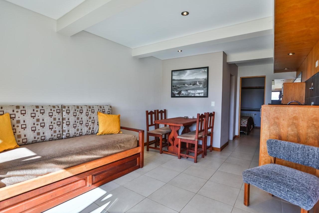 Bustillo 7500 Apartment