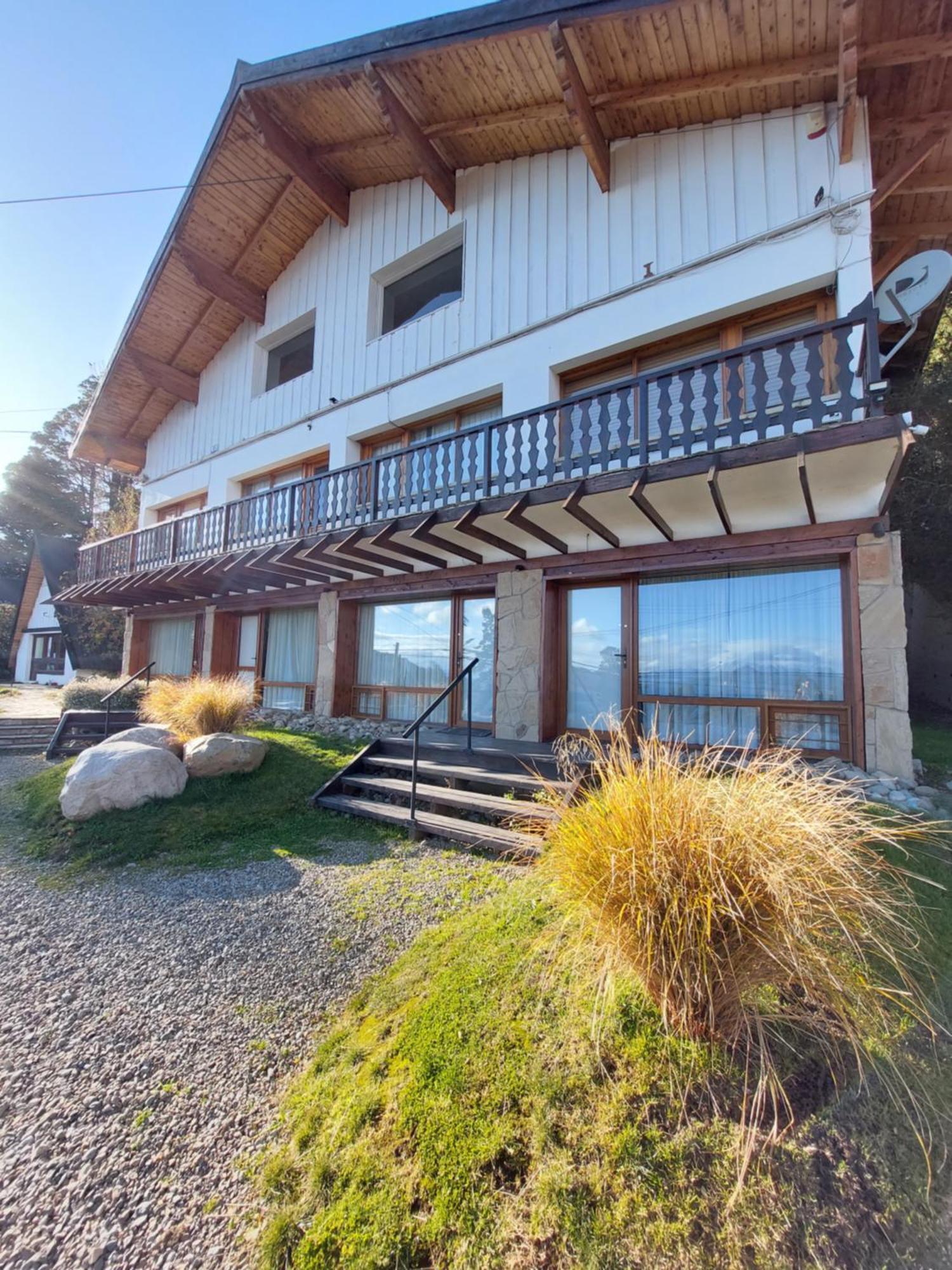 Bustillo 7500 Apartment